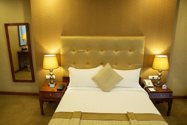 Room 18 of 75