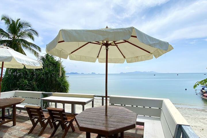 Sundeck 91 of 118