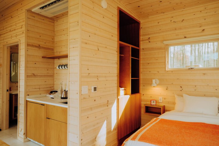 Room 20 of 64