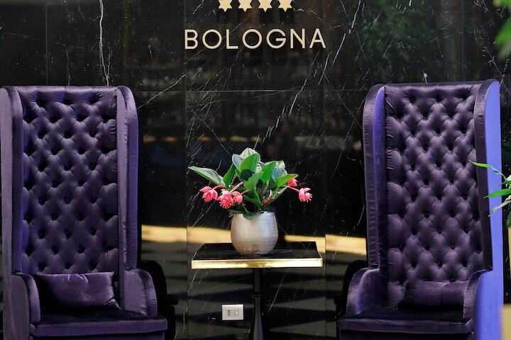 Guest Lobby