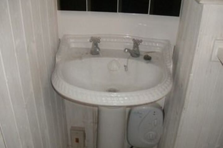 Room 4 of 29