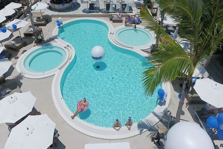 Pool 140 of 198