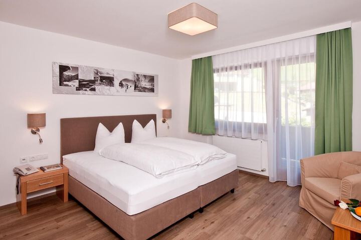 Room 10 of 53
