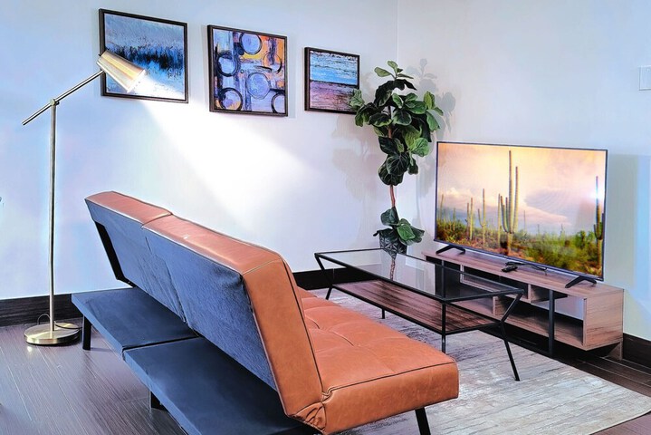 Room 25 of 46