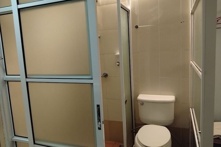 Room 60 of 66
