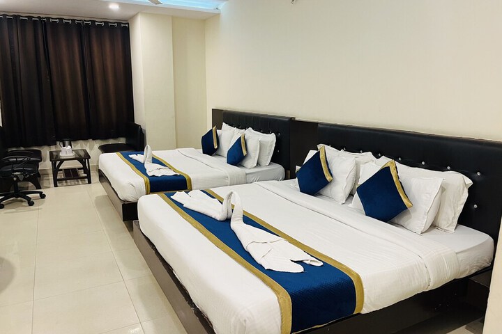 Room 30 of 61