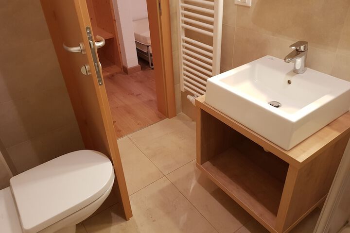 Room 14 of 48