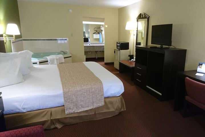 1 King Bed (18 of 18)