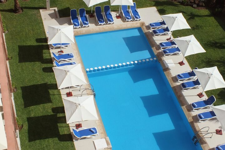 Hotel Pool