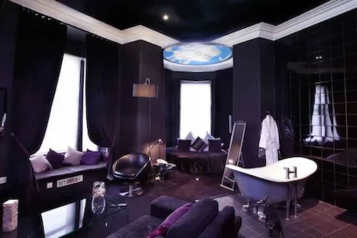 Room 12 of 35