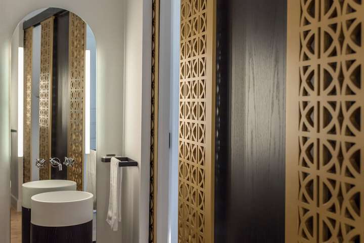 Room 48 of 119