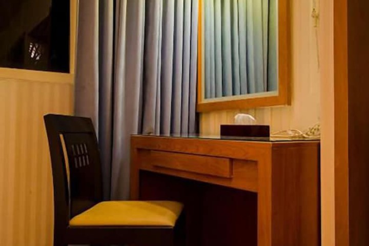 Room 17 of 31