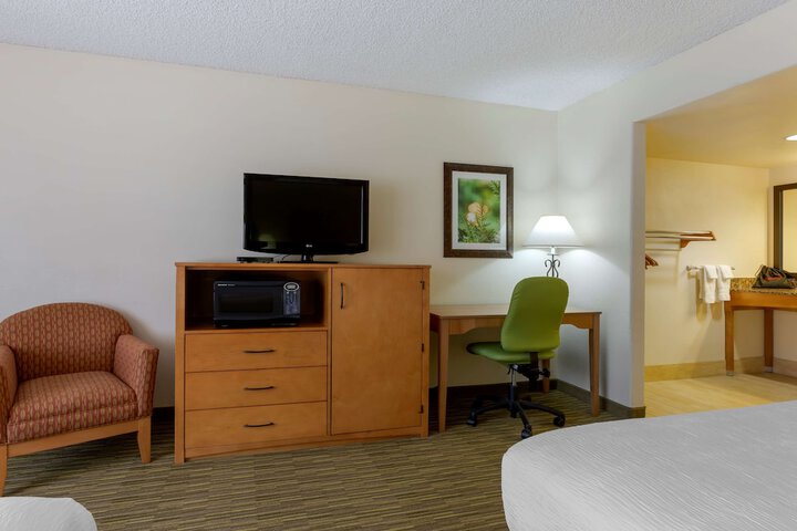 Room 13 of 44