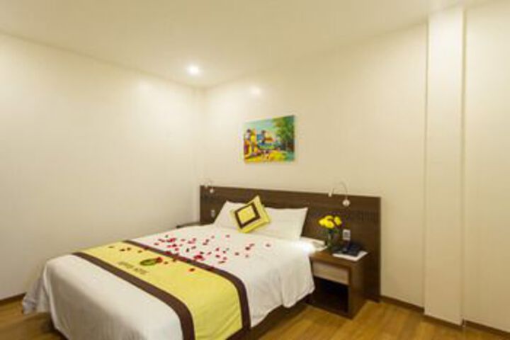 Room 8 of 21