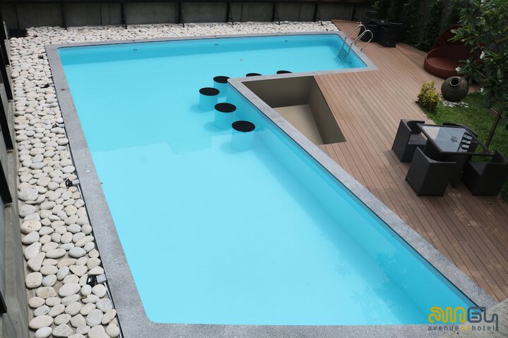 Hotel with Pool