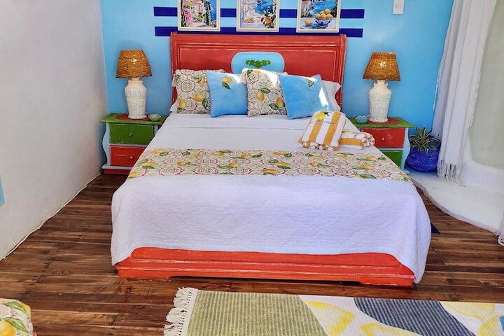 Room 34 of 137
