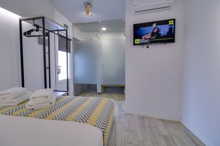 Room 12 of 44