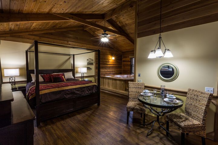 Quadruple King Size Bed (20 of 55)