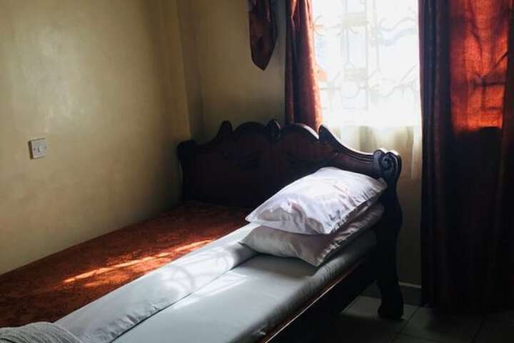 Sir James Hotel