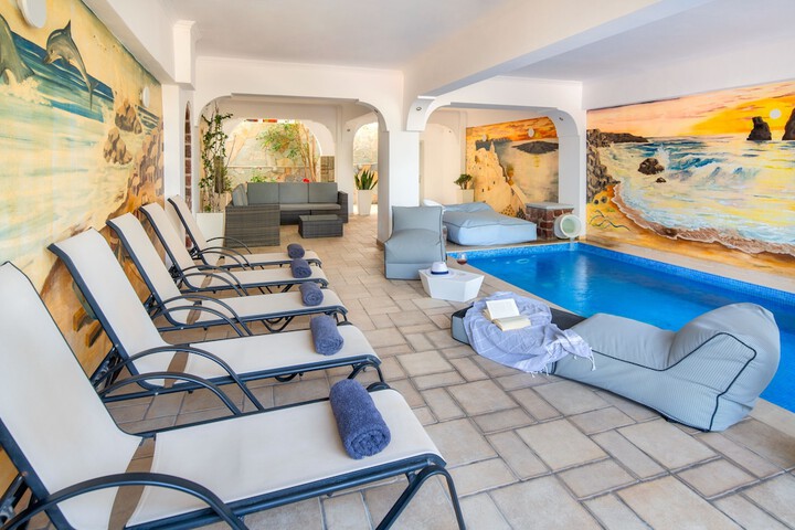 Pool 37 of 44