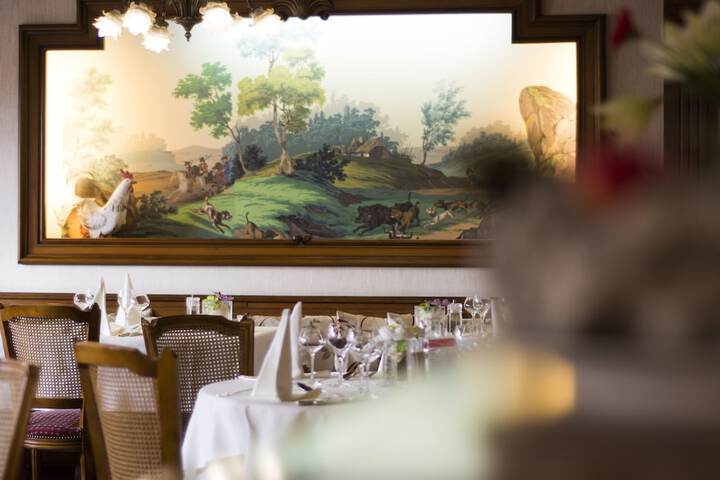 Dining Photos
