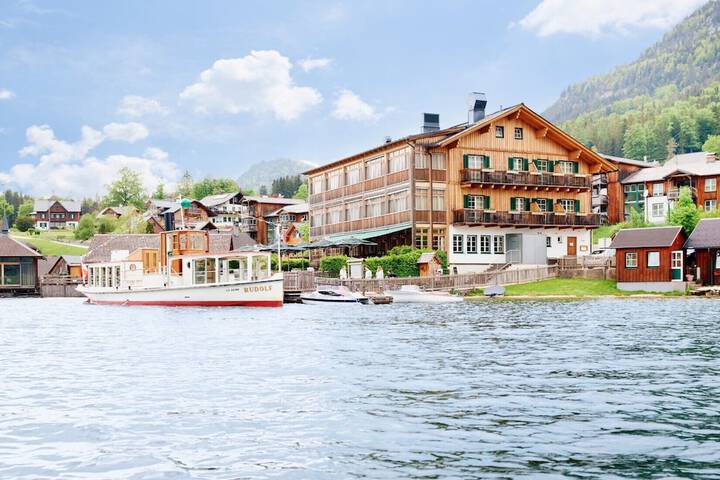 Photo of TAUROA Seehotel Grundlsee