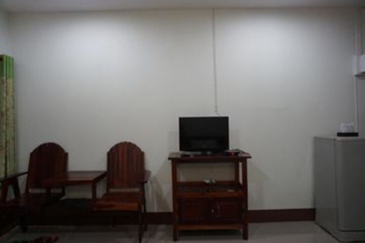 Room 22 of 27