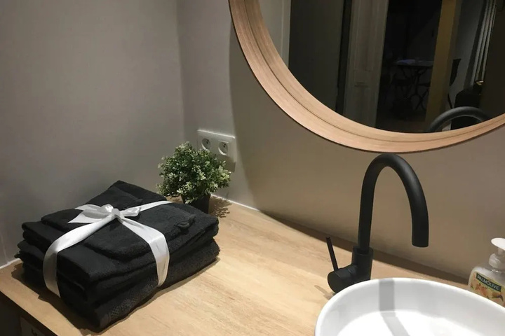 Room 7 of 13