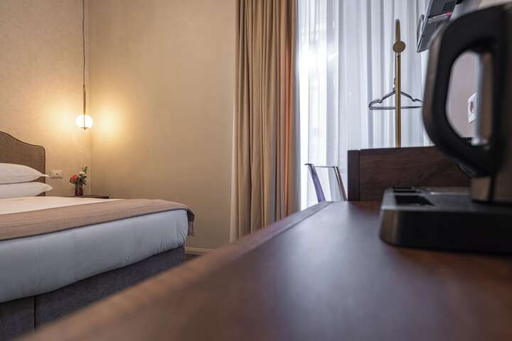 Room 44 of 78