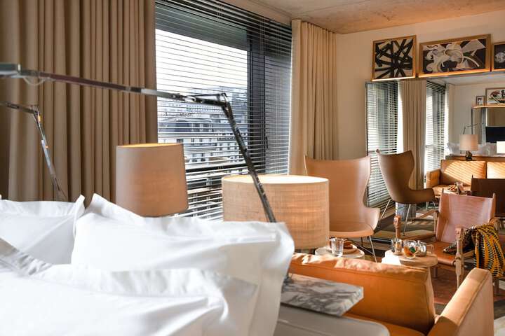 Room 20 of 98