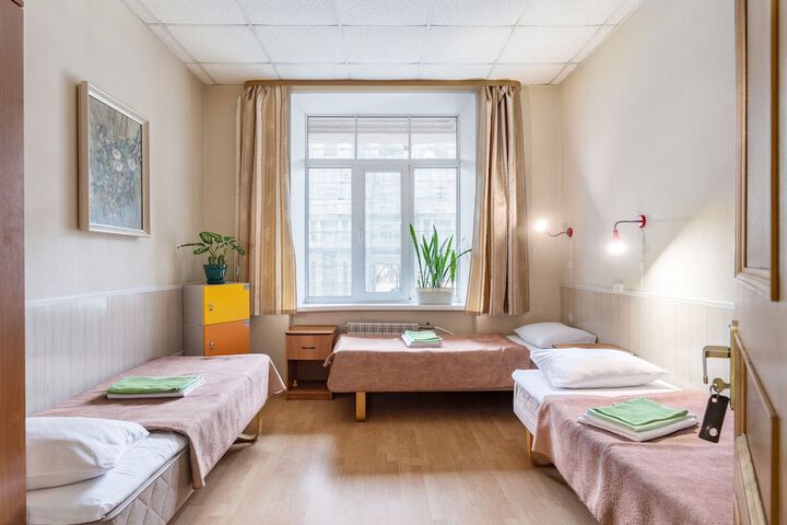 Room 22 of 32