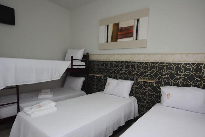 Room 5 of 13