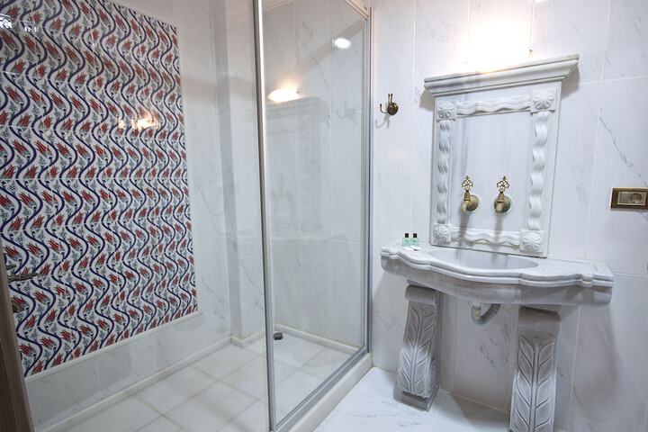 Bathroom Vanities