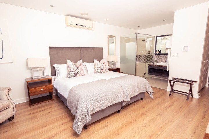 Room 3 of 45