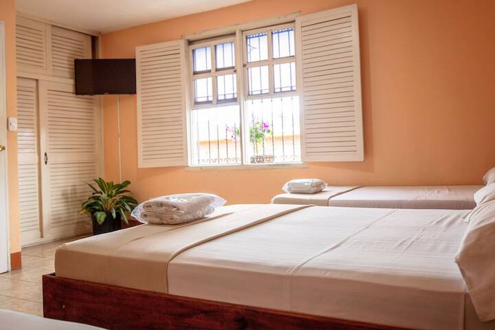 Room 20 of 34