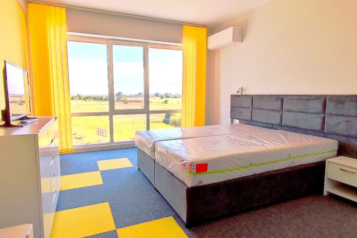 Room 7 of 30