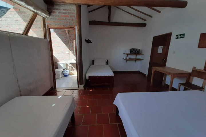 Room 7 of 8