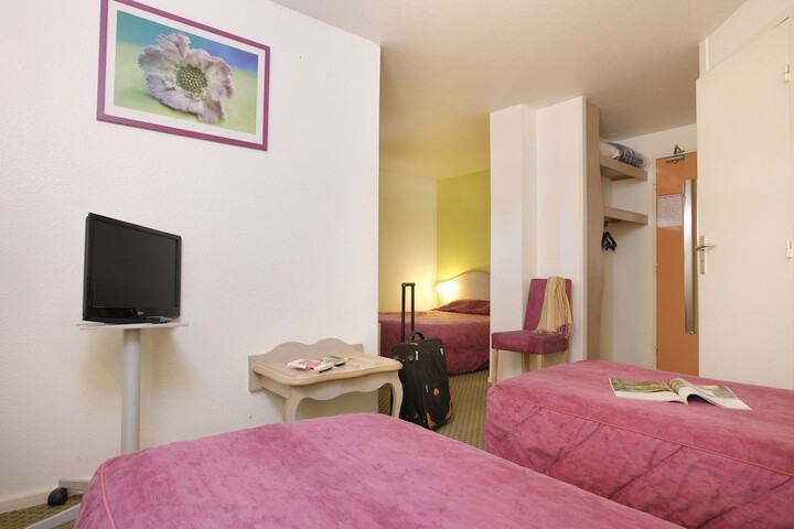 Room 4 of 23