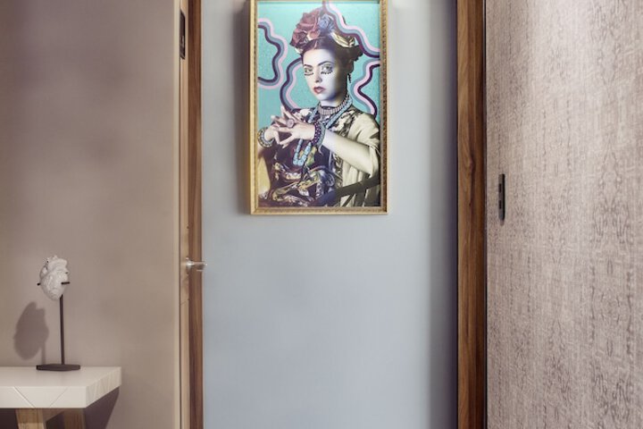 Room 8 of 30