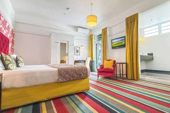 Room 22 of 87