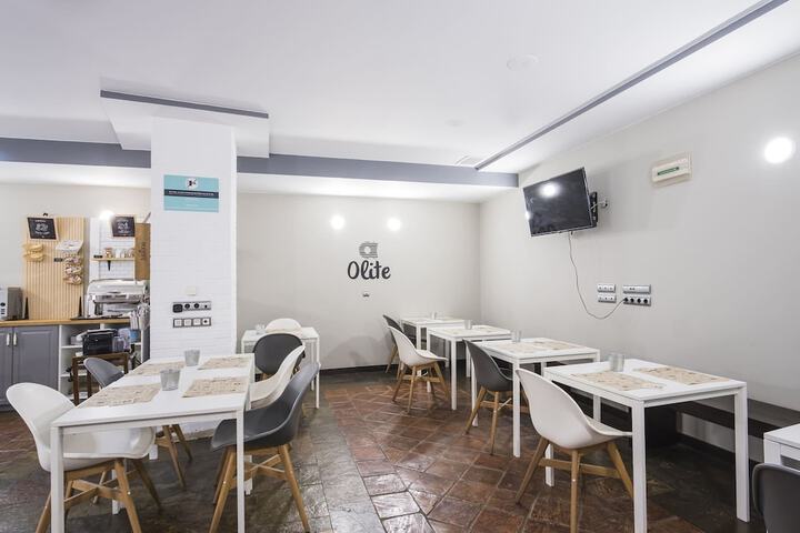 Dining 82 of 91