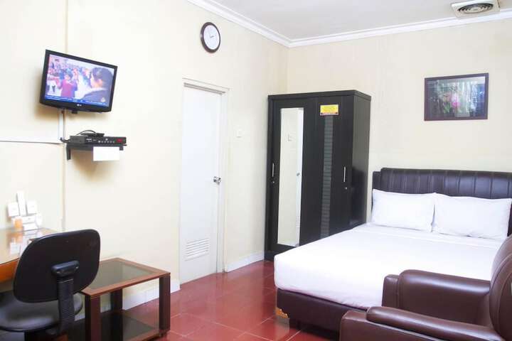 Room 6 of 21