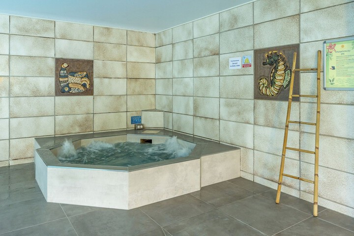 Pool 15 of 39