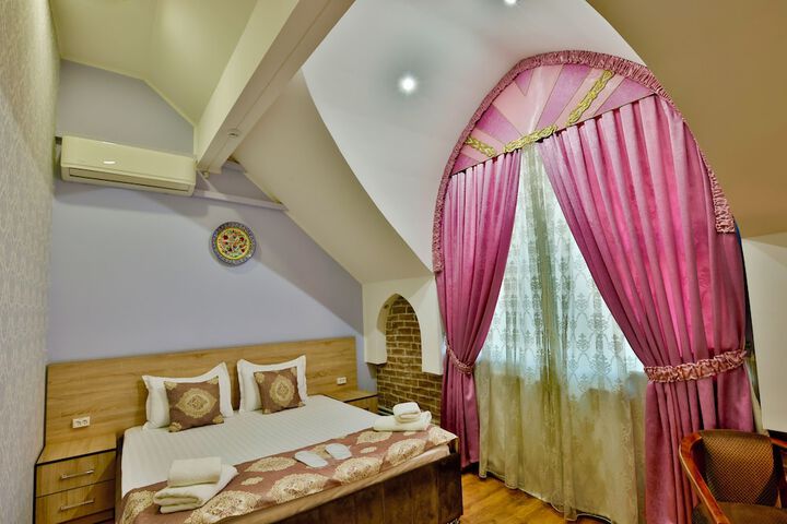 Room 19 of 31