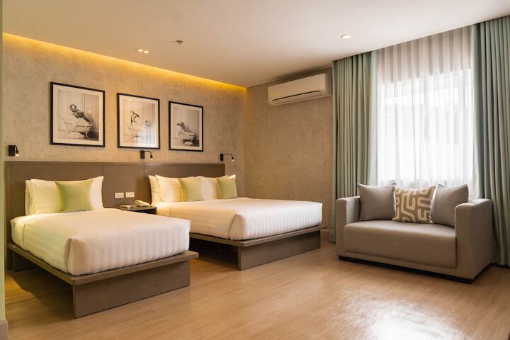 Room 17 of 22