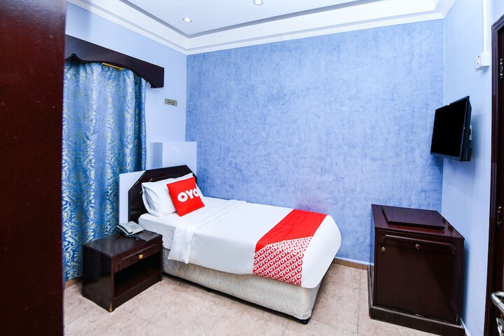 Room 20 of 33