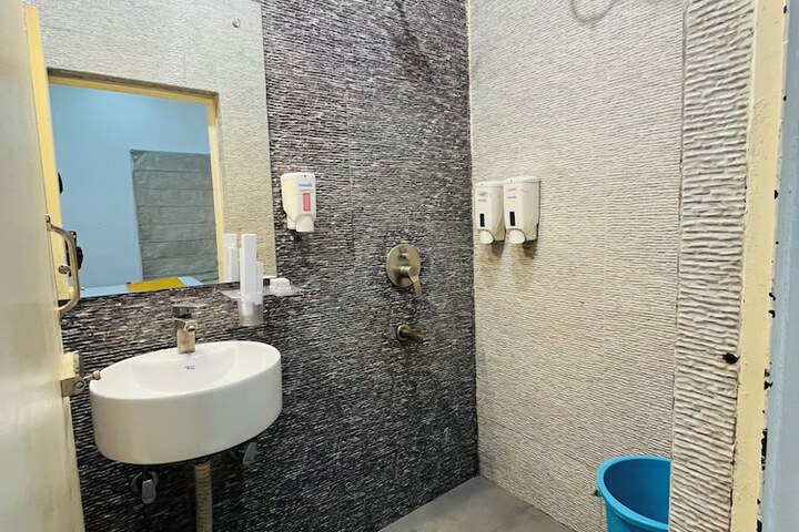 Room 120 of 167