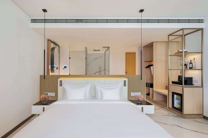 Room 14 of 265