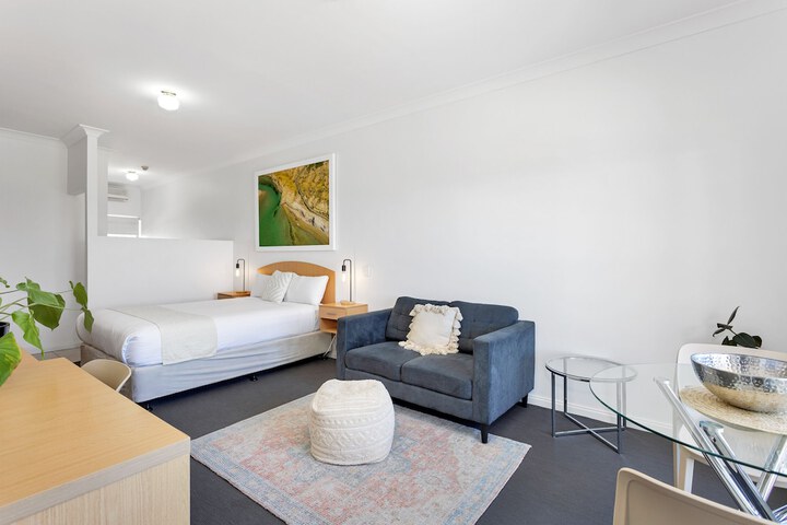Room 40 of 82