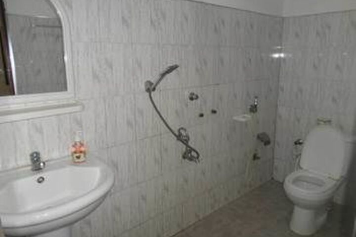 Room 3 of 26